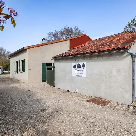 Domaine De La Coudre Σπίτι διακοπών Bréville