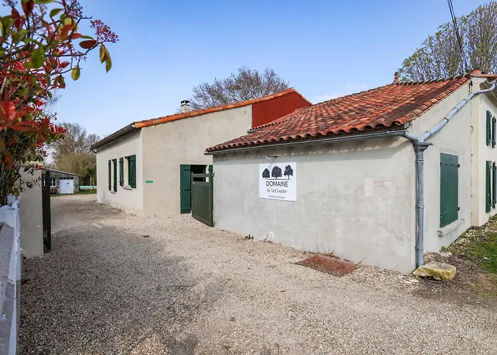 Domaine De La Coudre Ferienhaus Bréville