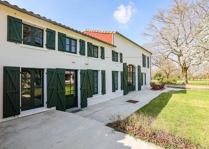 Domaine De La Coudre * Bréville