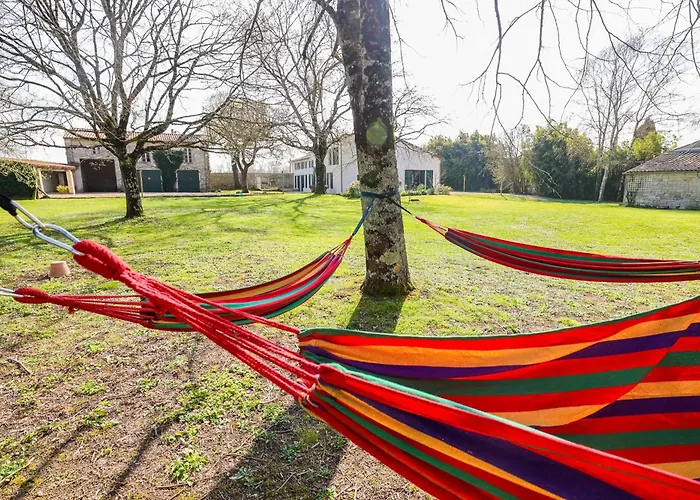 Domaine De La Coudre Bréville